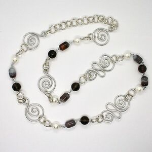 【送料無料】ジュエリー・アクセサリー アルミニウムネックレスクォーツクォーツホワイトパールcollana il alluminio lunga 88 centimetri con calcedonio quarzo perle bianche