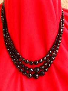 【貨物輸送無料】宝飾品・佩び物 アンシアンコリアーペルドジャイストリプルランancien collier perles de jais triple rangs