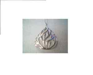 【送料無料】ジュエリー・アクセサリー キットヒースシルバースターリングペラドロップペンダントチェーン￡kit heath argento sterling pera goccia ciondolo su 18 catena 90340hp013 ￡ 70