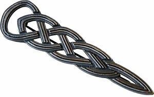 【貨物輸送無料】宝飾品・佩び物 キルトメッキシルバーアンティークケルトデザインミリメートルkilt pin placcato finitura argento anticato celtico intreccio design 85 粍