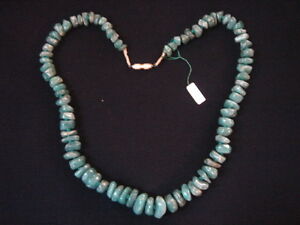 【貨物輸送無料】宝飾品・佩び物 ヴィンテージグリーンパールネックレスcollana perle grezzo levigato インチ avventurina verde vintage 70 nuovo 52 糎
