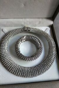 【貨物輸送無料】宝飾品・付属品 色つや首飾り腕輪collare collana e braccialetto di corrispondenza con chiusura magnetica