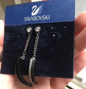 【貨物輸送無料】宝飾品・付属品 スワロフスキーブラックホーンイヤリングラベルswarovski orecchini corno nera nuova con etichetta edizione limitata