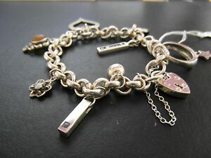 【貨物輸送無料】宝飾品・付属品 ヴィンテージウーマンシルバーブレスレットチャーム92j donna vintage argento bracciale con charm