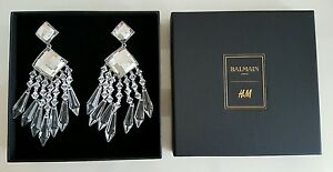 【送料無料】ジュエリー・アクセサリー バルマン×パリイヤリングイヤリングホワイトラインストーンホワイトイヤリングbalmain x hamp;m parigi orecchini orecchini strass bianco earrings rhinestone white n|hokushin