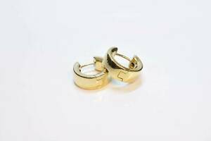 【送料無料】ジュエリー・アクセサリー ヨープクレオレンゴールデンイエローステンレスjoop creolen signature in acciaio inox giallo golden 18az2003691