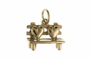 【送料無料】ジュエリー・アクセサリー ゴールドラバーズベンチチャーム9ct oro gli amanti bench charm