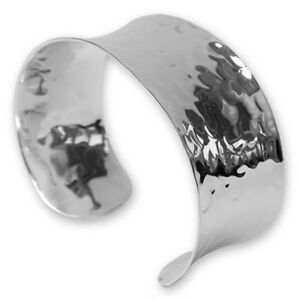 【送料無料】ジュエリー・アクセサリー スターリングシルバーハマードキュフargento sterling martellato cuf