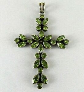 【送料無料】ジュエリー・アクセサリー シルバークロスペンダントペリドートpendente a croce in argento 925 e peridoto