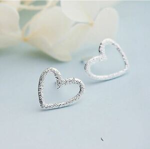 【送料無料】ジュエリー・アクセサリー シルバーハートイヤリングイヤリングシルバーハートorecchini da donna cuore argento 925 womens earrings 925 silver heart