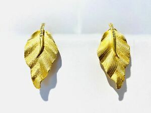 【送料無料】ジュエリー・アクセサリー ゴールドカラーリーフデザインイヤリングgold coloured leaf design earring