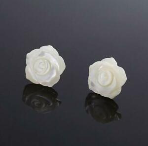 【送料無料】ジュエリー・アクセサリー シルバーゴールドイヤリングパールマットホワイトローズrose bianche perlmut con argento 925 orecchini a perno