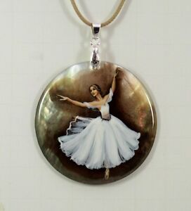 【送料無料】ジュエリー・アクセサリー ロシアパールペンダントバレリーナネックレスmadreperla russo dipinto a mano ciondolo collana ballerina 0920