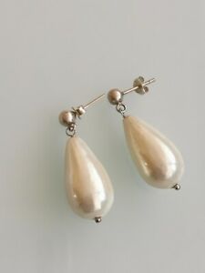 【送料無料】ジュエリー・アクセサリー ドロップホワイトパールシルバーイヤリングorecchini pendenti con perle bianche gocce e argento 925