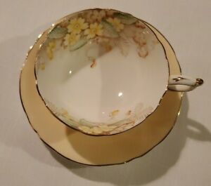 【送料無料】キッチン用品・食器・調理器具・陶器　パラゴンティーカップソーサーピーチとイエロープリムローズParagon Teacup & Saucer Peach with Yellow Primrose