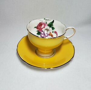 【送料無料】キッチン用品・食器・調理器具・陶器　パラゴン細かい骨中国イエローフローラルゴールドトリムティーカップソーサーイングランドVTG Paragon Fine Bone China Yellow Floral Gold Trim Tea Cup & Saucer England