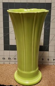 貨物輸送無料 庖厨備品 食器 割烹什物 土器 レトロレモングラスグリーンフィエスタウェア花瓶でフィレスタベアを建立ましたretro Lemongrass Green Fiesta Ware In Vase Made 9 75in Usa Fiestaware Agencyathlete Com