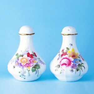 【送料無料】キッチン用品・食器・調理器具・陶器　ロイヤルクラウンダービーポージソルトペッパーシェイカーセットオリジナルボックスを削減Royal Crown Derby Posies Salt & Pepper Shaker Set 1974 With Original Box RED