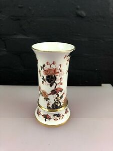 【送料無料】キッチン用品・食器・調理器具・陶器　コールポートボーン中国香港大花瓶センチ高さセンチワイドトップレアCoalport Bone China Hong Kong Large Vase 22 cm High 11 cm Wide at The Top RARE｜hokushin