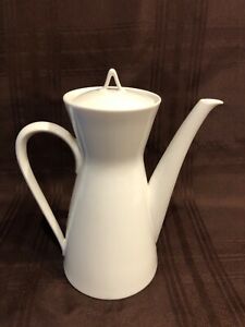【送料無料】キッチン用品・食器・調理器具・陶器　ヴィンテージローゼンタールクラシックモダンホワイトコンチネンタルカップコーヒーポットVintage Rosenthal CLASSIC MODERN WHITE Continental 5-cup Coffee Pot #2000