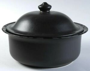 【送料無料】キッチン用品・食器・調理器具・陶器　プファルツグラフミッドナイトサンラウンドカバーキャセロールストーンウェアブラックPfaltzgraff Midnight Sun 2.5 Qt Round Covered Casserole Stoneware Black USA