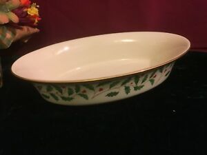 【送料無料】キッチン用品・食器・調理器具・陶器　レノックスホリデーゴールドオーバルオープンベジタブルボウル番目の送料無料Lenox HOLIDAY Gold OVAL Open Vegetable Bowl NEW USA second Free Shipping 16,265円