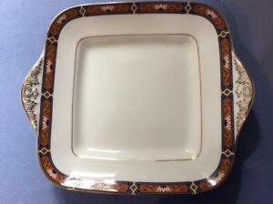 【貨物輸送無料】勝手もと装置・食器・膳立て物の具・瀬戸もの ウェジウッドチッペンデール骨中国ピアッツァは西洋菓子一皿を扱ったWedgwood Chippendale bone china square handled cake plate ca 1991