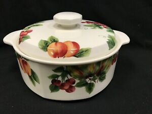 【送料無料】キッチン用品・食器・調理器具・陶器　ロイヤル・ドゥルトン・チャイナヴィンテージグレープパターンクォートラウンドカバーキャセロールROYAL DOULTON china VINTAGE GRAPE pattern 1.75 Quart Round Covered Casserole