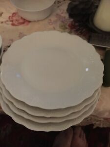 【送料無料】キッチン用品・食器・調理器具・陶器　つのサラダプレートのバロネスセットブランド新しいティルシェンロイタードイツBaronesse Set Of Four Salad Plates 8 3/8 Brand New Tirschenreuther Germany