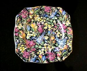 【送料無料】キッチン用品・食器・調理器具・陶器　美しいロイヤルウィントングリムワデチンツブラッククロッカススイーツプレートA Beautiful Royal Winton Grimwades Chintz Black Crocus Sweets Plate