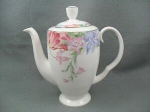 【送料無料】キッチン用品・食器・調理器具・陶器 ロイヤルアルバートフォンテインコーヒーポット。Royal Albert Fonteyn coffee pot.
