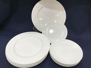 【送料無料】キッチン用品・食器・調理器具・陶器　セットフィフスポートタウンズアンドソリッドホワイトディナープレートサラダボーン中国Set 12 ~ 222 Fifth Port Townsand Solid White 6 Dinner Plates 6 Salad BONE CHINA 17,235円