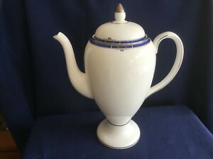 【送料無料】キッチン用品・食器・調理器具・陶器 ウェジウッドキングスブリッジパイントコーヒーポットWedgwood Kingsbridge 2 pint coffee pot