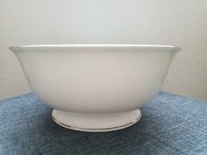 【送料無料】キッチン用品・食器・調理器具・陶器　レノックス連邦プラチナ新ラウンドサービングボウルLenox FEDERAL PLATINUM NEW Round Serving Bowl