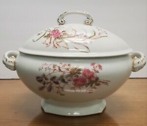 【送料無料】キッチン用品・食器・調理器具・陶器 トレッセマネスフォークト・リモージュ・フランスドリックスープチューリーンTressemanes & Vogt Limoges France D & C 'Dorique' Soup Tureen!