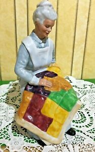 【送料無料】キッチン用品・食器・調理器具・陶器　ロイヤル・ドルトン・レディ・イベンジドモデルオールドレディとパッチワークキルトパーフェクトROYAL DOULTON LADY EVENTIDE MODEL HN 2814 OLD LADY WITH PATCHWORK QUILT PERFE