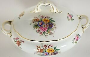 【送料無料】キッチン用品・食器・調理器具・陶器　コールポートフレグランスはスカラップ覆われた野菜ボウルを上げませんCoalport #9054 Fragrance Not Raised Scalloped Covered Vegetable Bowl｜hokushin