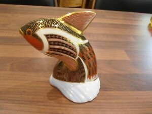 【貨物輸送無料】勝手もと装置・食器・膳立て物の具・瀬戸もの ロイヤルクラウンダービーペーパーウェイト熱帯魚。グッピーRoyal Crown Derby Paperweight . Tropical Fish . Guppy