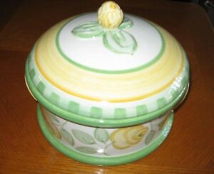 【送料無料】キッチン用品・食器・調理器具・陶器　ミカサストーンウェアイングリッシュローズカバーキャセロールディッシュMikasa Stoneware ENGLISH ROSE Covered Casserole Dish 10｜hokushin