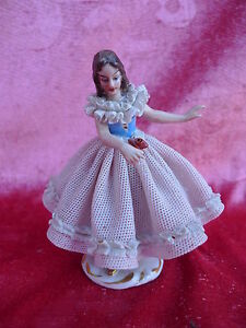 【送料無料】キッチン用品・食器・調理器具・陶器　美しい、古い磁器の置物Beautiful, old Porcelain Figurine Dancer___Dresden__｜hokushin