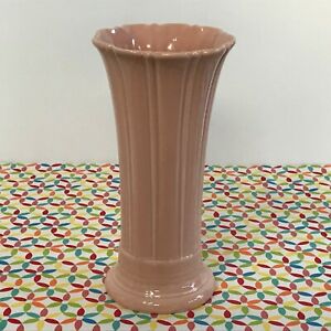 【送料無料】キッチン用品・食器・調理器具・陶器 フィレスタウェアアプリコットミディアム花瓶フィエスタ引退ピーチピンクフレア花花瓶Fiestaware Apricot Medium Vase Fiesta Retired Peach Pink Flared Flower Vase|hokushin
