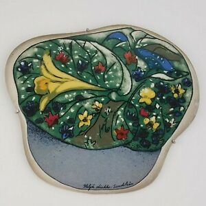 【送料無料】キッチン用品・食器・調理器具・陶器 フィンランドのアーティスト、ヘリア・リウッコスンドストローム・アラビアが年にセラミックフローラルリリーパッドにサインFinnish Artist Heli? Liukko-Sundstrom Arabia Signed 1990 Ceramic|hokushin