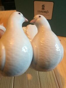 キッチン用品・食器・調理器具・陶器 ヤドロ鳩箱の中の愛の鳥Lladro