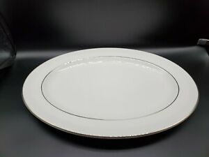 【送料無料】キッチン用品・食器・調理器具・陶器 ロイヤル・ドゥルトンオーバルプラッターRoyal Doulton AMULET Oval Platter