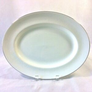 【送料無料】キッチン用品・食器・調理器具・陶器 ウェドグウッドシルバーエルミンオーバルプラッターボーンチャイナイングランドホワイトフローラルWEDGWOOD SILVER ERMINE OVAL PLATTER 14 BONE CHINA ENGLAND R4452 WHITE FLORAL