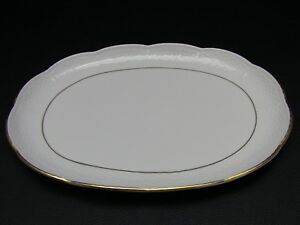 【貨物輸送無料】勝手もと機材・食器・膳立て手道具・瀬戸もの ヘレンド・フェハーホワイトバスケットウィーブスカラップオーバルプラッターとゴールドリムHEREND Feher (White) Basketweave Scalloped 10 Oval Platter with Gold Rim