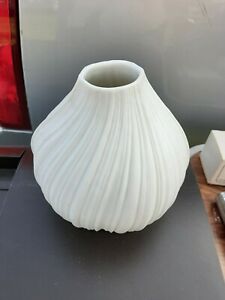 【貨物輸送無料】勝手もと装置・食器・膳立て物の具・瀬戸もの ローゼンタールスタジオリニードイツホワイトビスケ瀬戸もの花立てマーティンフライアーデザインROSENTHAL STUDIO-LINIE GERMANY WHITE BISQUE PORCELAIN VASE MARTIN FREYER DESIGN