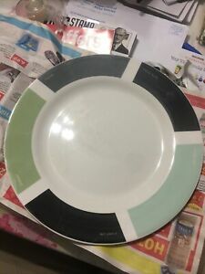 【貨物輸送無料】勝手もと装置・食器・膳立て物の具・瀬戸もの 魚エディパントンディナープレート雁の使い乳くさい鳩セメントリバリーキャブの書き割りFishs Eddy Pantone Dinner Plates Set Of 4 Postal Blue Pigeon Cement Livery Cab
