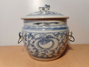 キッチン用品・食器・調理器具・陶器 カバーポット中国アンティーク陶磁白青青中国世紀形犬Cover Pot Chinese Antique Porcelain White Blue China 19 Century Shaped Dog Fo