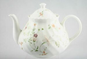 【送料無料】キッチン用品・食器・調理器具・陶器　ウェッグウッドカンピオンティーポットWedgwood - Campion - Teapot - 60731G